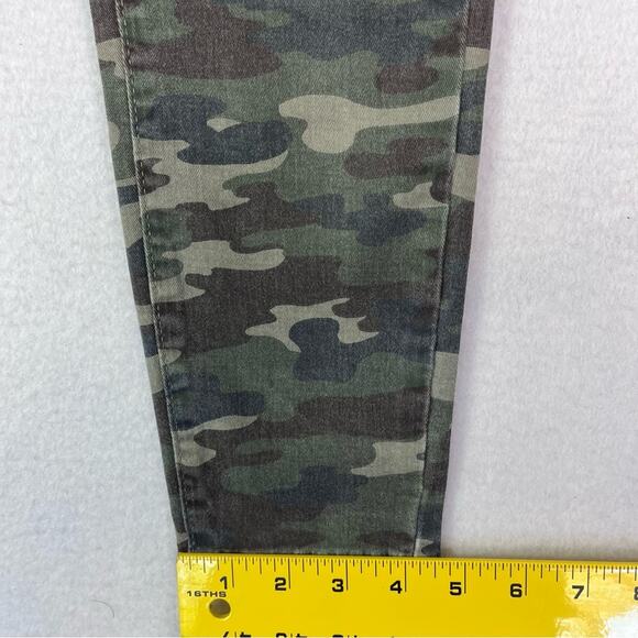 Free People Urban Outfitters Jeans Womens Size 26 Green Army Camouflage Skinny - Picture 11 of 15